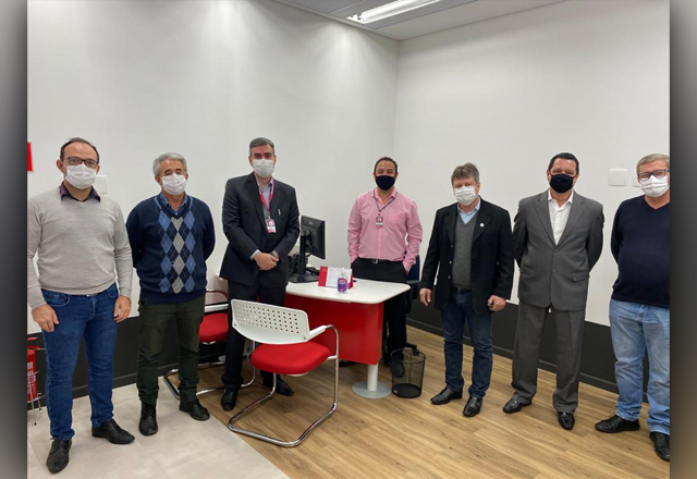 Bradesco abre seu posto de atendimento bancário no prédio da Prefeitura