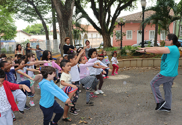 SIPAT 2019 realiza ginástica laboral