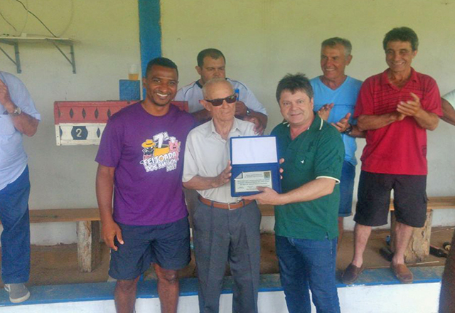 Secretaria de Esportes finaliza 2017 com homenagem a cidadão tieteense