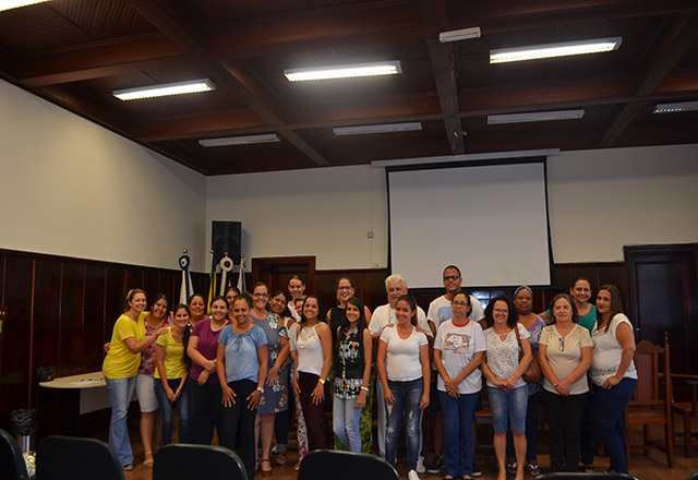 Saúde realiza palestra pela valorização do trabalhador