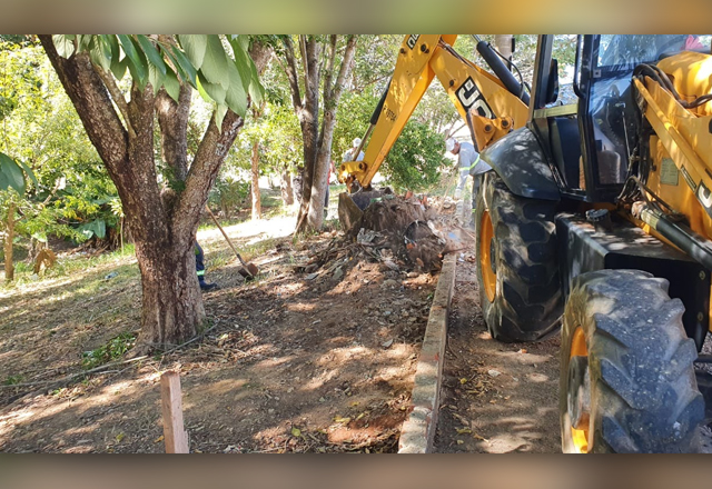 Após a conclusão de limpeza da área verde do Povo Feliz a da Cohab recebe mutirão de limpeza
