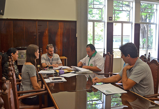 Agricultura familiar é tema de chamada pública