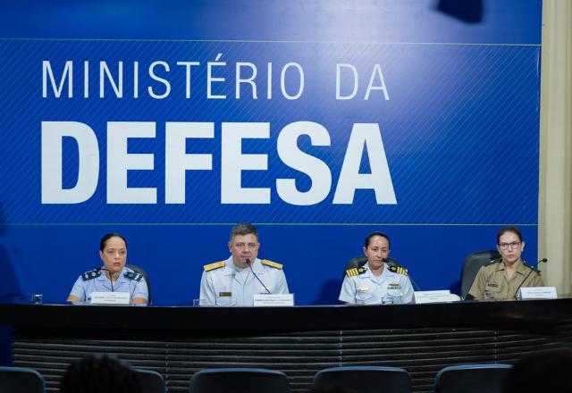 ALISTAMENTO MILITAR FEMININO COMEÇA EM JANEIRO