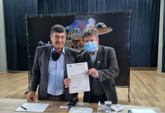 PREFEITO VLAMIR SANDEI ESTEVE REUNIDO COM O SECRETÁRIO DE ESTADO DE ESPORTES NA SEXTA-FEIRA (06)