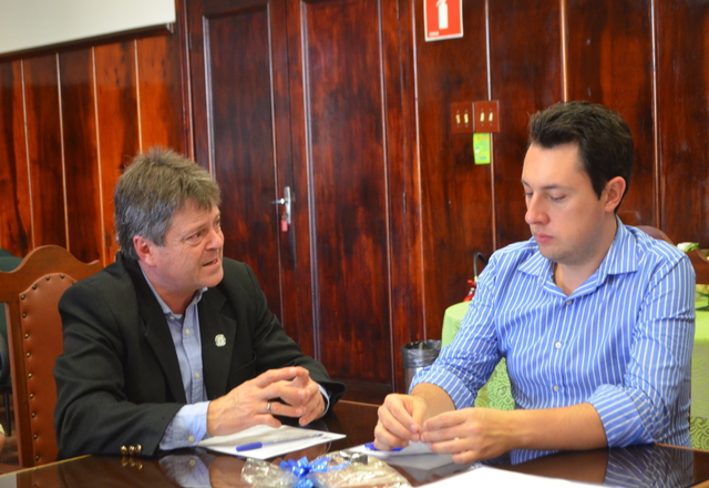 Prefeitura recebe visita do Deputado Rodrigo Gambale