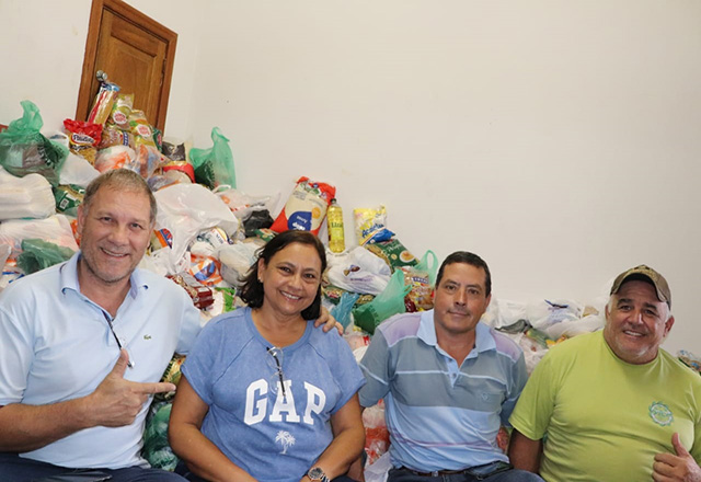 Fundo Social recebe doação de cerca de 1T de alimentos