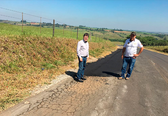 Prefeito acompanha operação tapa-buracos