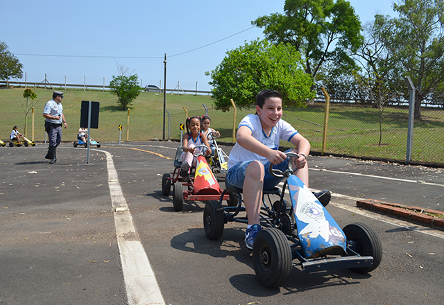 Alunos aprendem Leis de Trânsito em Projeto da Polícia Rodoviária em Tatuí