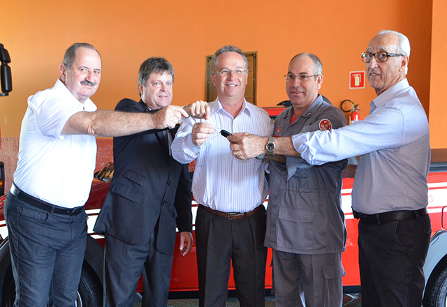 Consórcio dos Bombeiros faz entrega de viatura