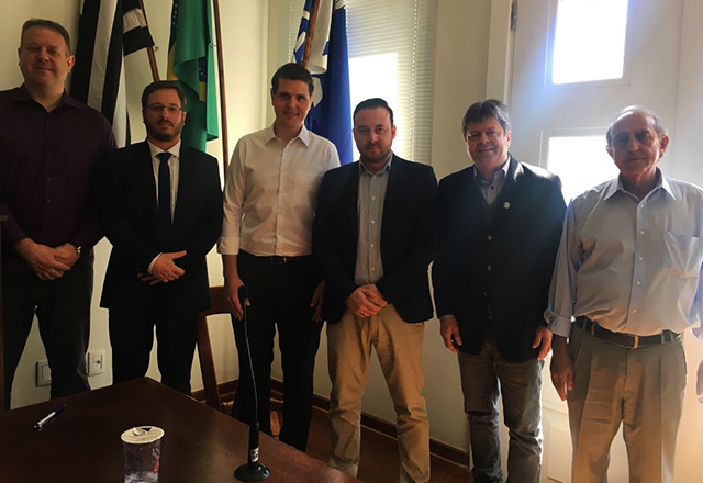 Executivo e Legislativo recebem presidente da ALESP