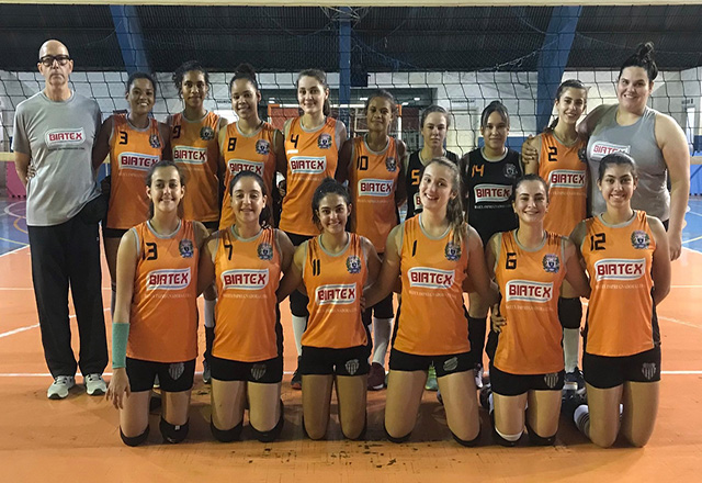 Equipes do Vôlei BIATEX/Tietê disputaram partidas no último domingo