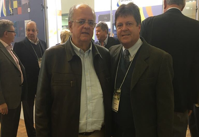 Vlamir Sandei participa do 61º Congresso Estadual de Municípios em Campos do Jordão