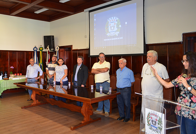 Prefeitura realiza posse de novos servidores