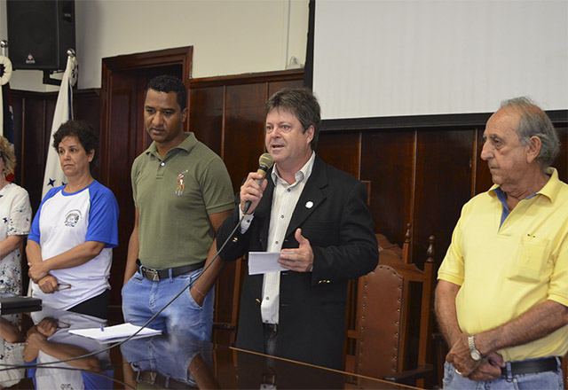 Prefeito recebe delegação de atletas da melhor idade