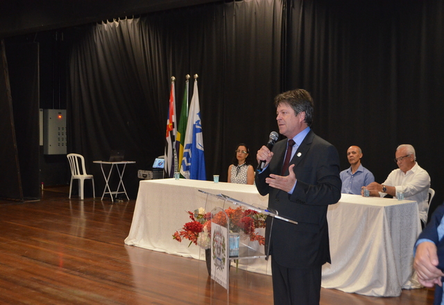 V Congresso Municipal de Educação é oficialmente aberto