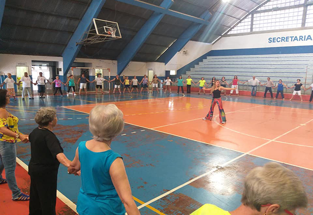 Terceira Idade realiza atividades para encerramento do Mês da Mulher