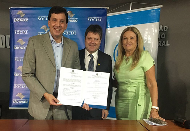 Prefeito de Tietê assina importantes convênios com o governo do Estado de São Paulo