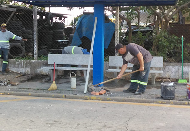 Novos Pontos de ônibus recebem serviços de recuperação.