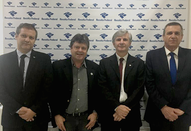 Vlamir Sandei participa de comemoração dos 50 anos da Receita Federal