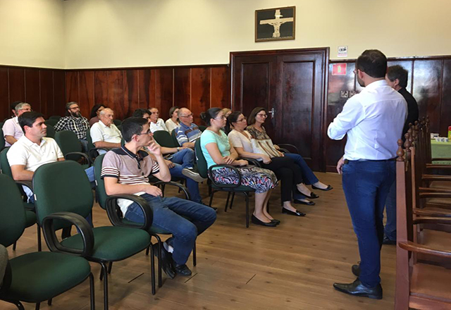 Prefeitura realiza reunião com contadores