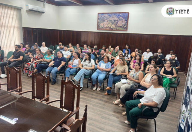 Servidores Municipais de Tietê participam de treinamento sobre Compras e Licitações