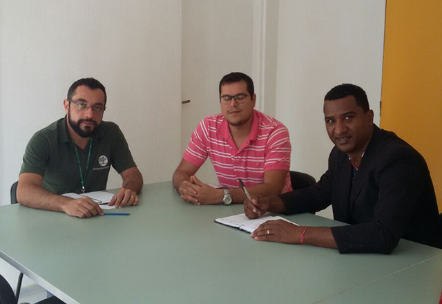 Secretaria de Meio Ambiente realiza entrega de relatório do Município VerdeAzul